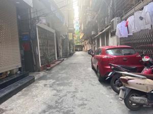 NHÀ SIÊU PHẨM NGAY SÁT VĂN MIẾU x 6 TẦNG x 42m2 - TẶNG FULL NỘI THẤT